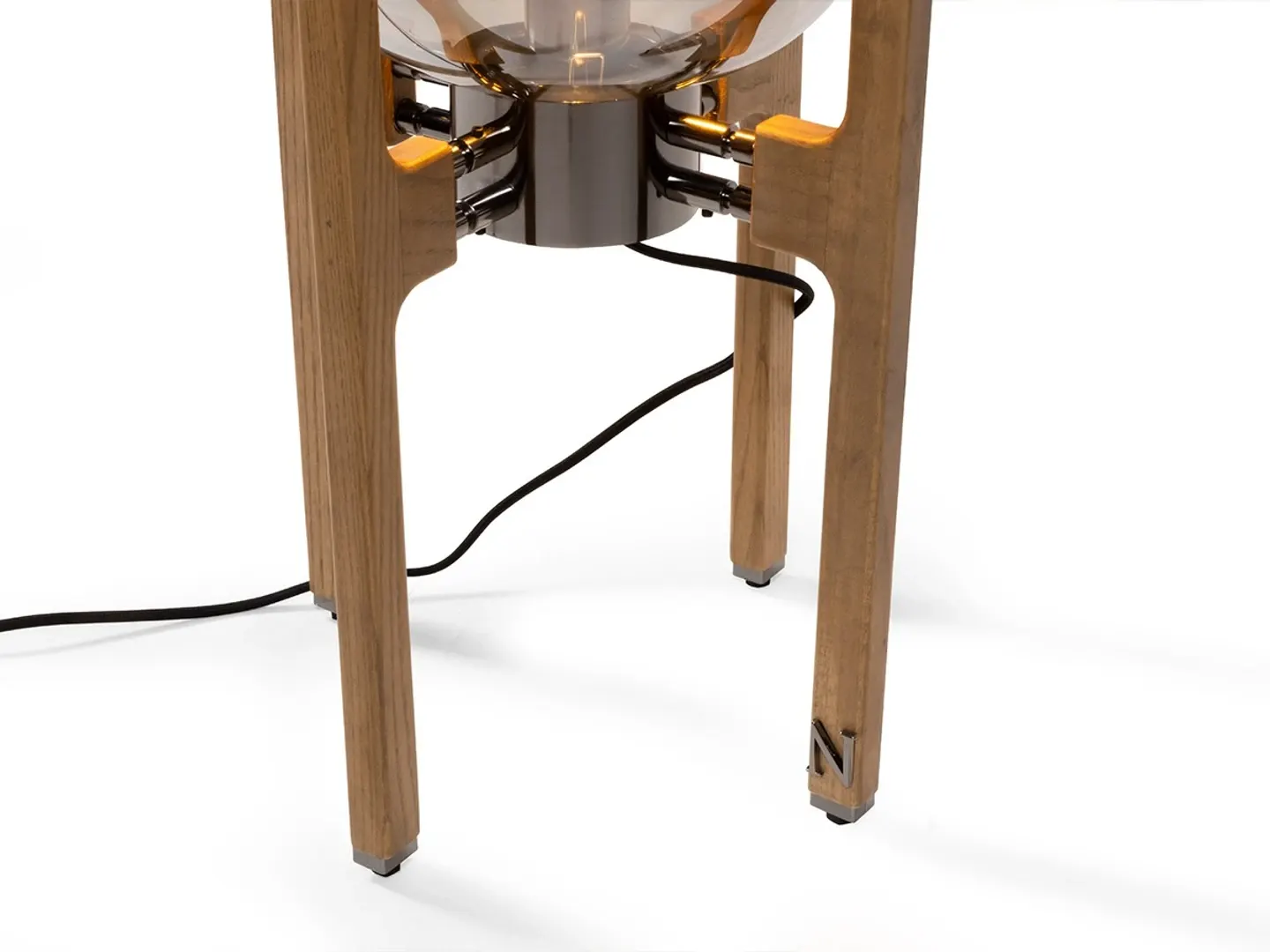 Lampa Moll mala — detalj