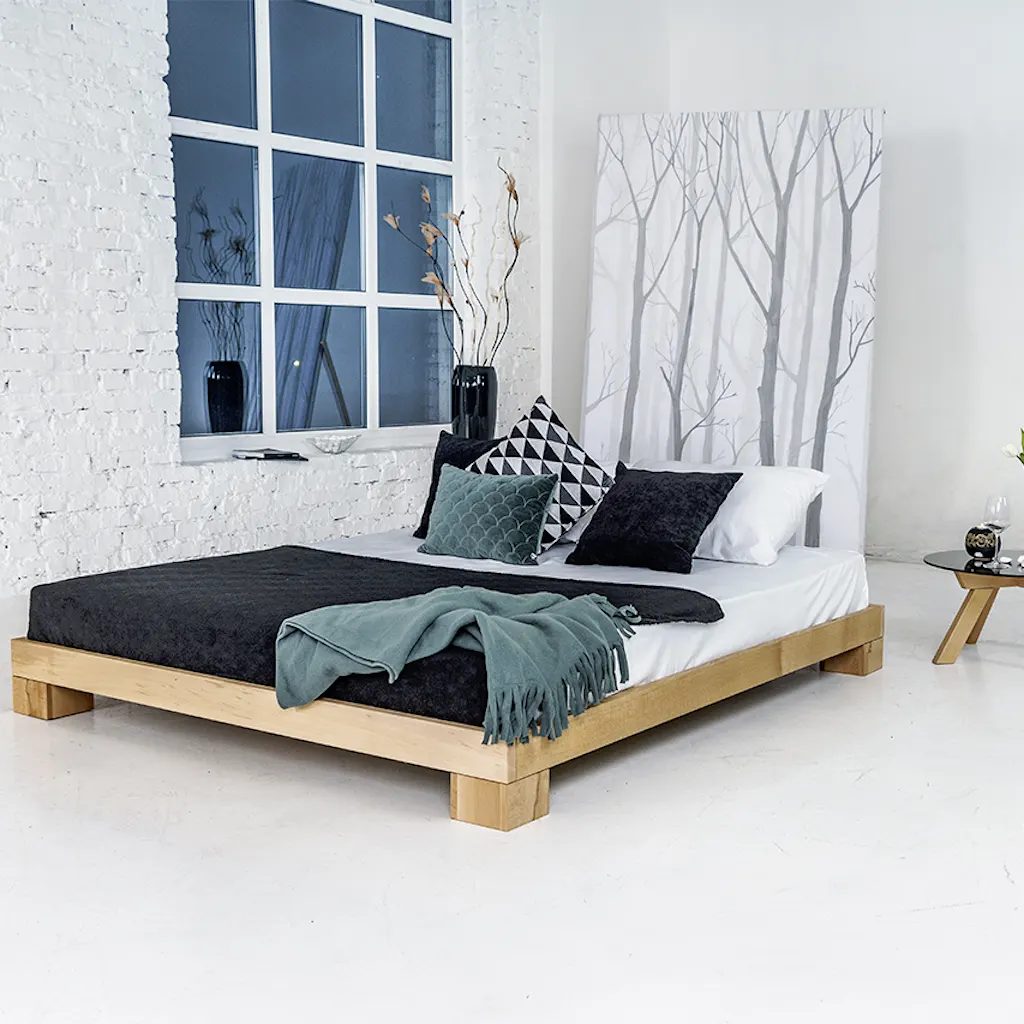 Bračni krevet Cube 140×200 – laneno ulje — lifestyle prikaz