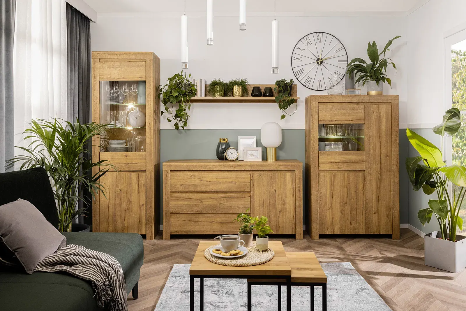 Vitrina Holten s 2 vratima hrast Waterford — lifestyle prikaz