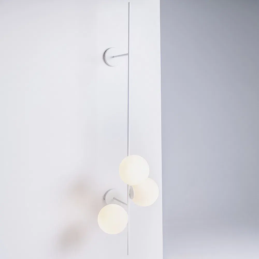 Zidna lampa BOBLER 2connect – bijela — bočni prikaz