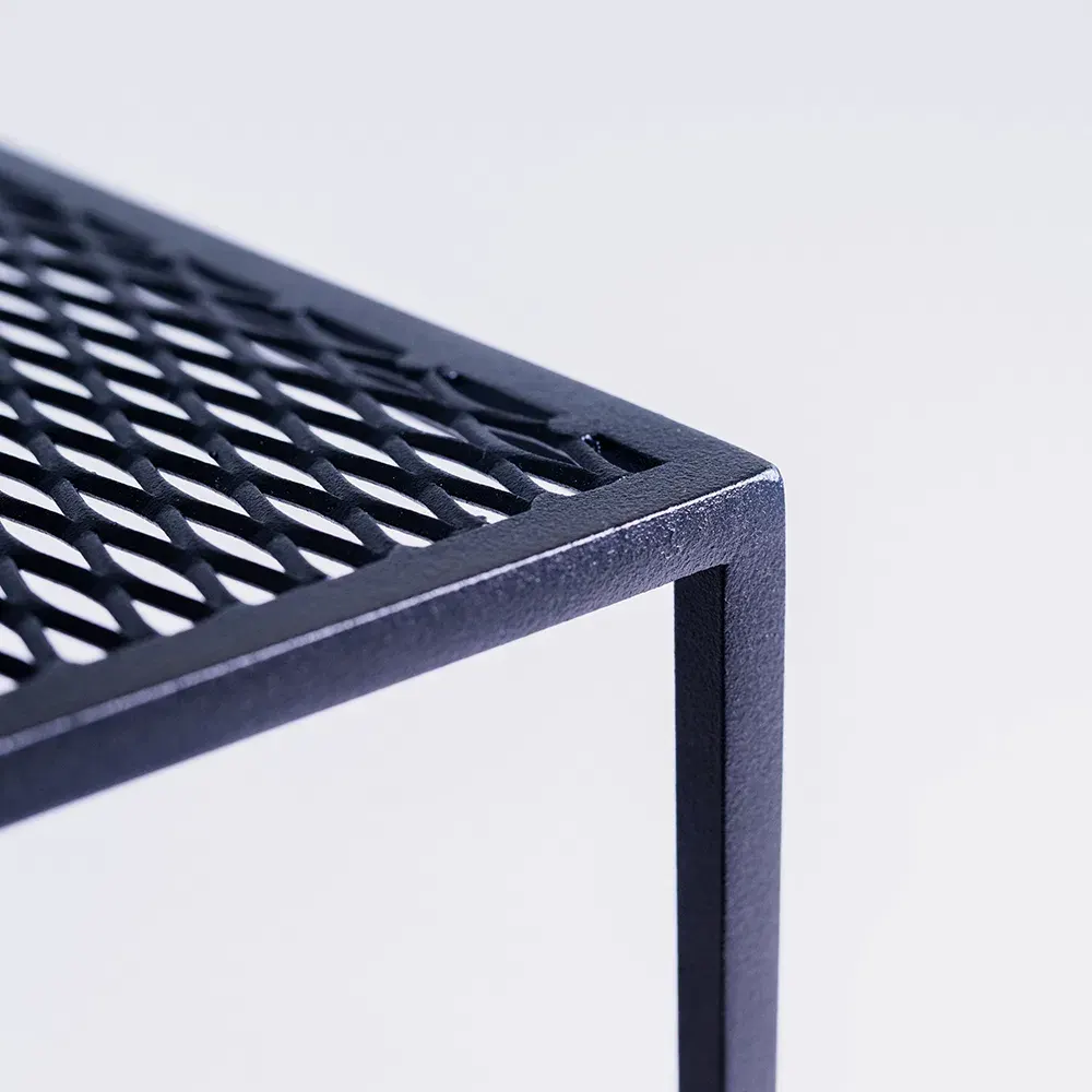 Klub stol MATRIX metal 30 – crna — stražnji prikaz