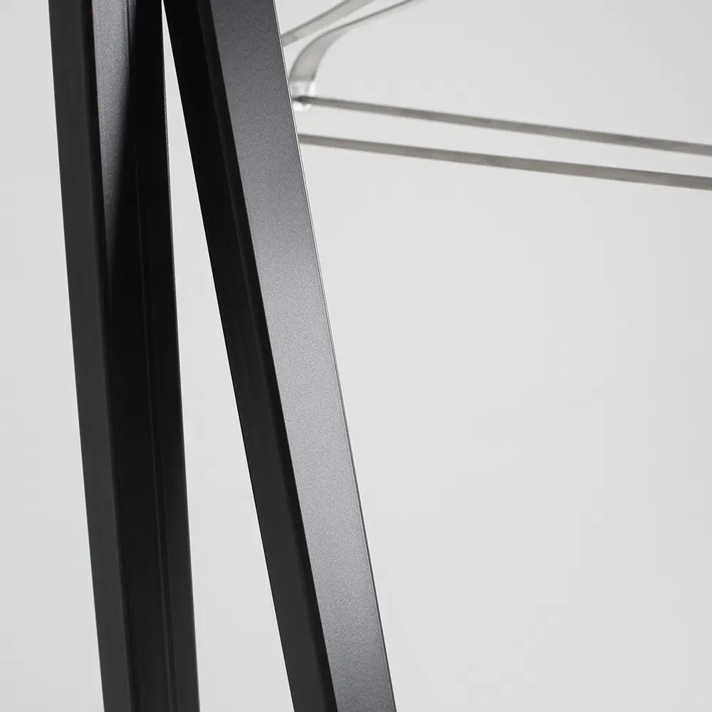 Vješalica SABU metal crna — detalj