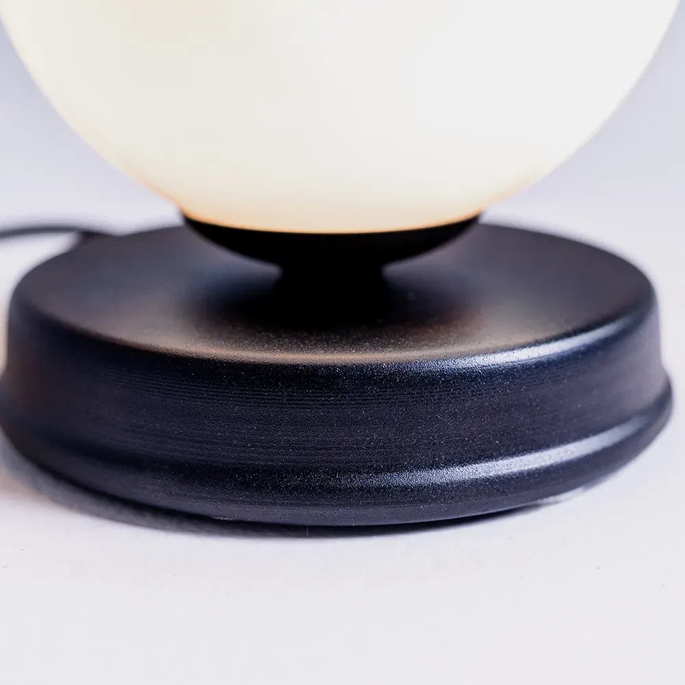 Stol lampa MANEN S, crna — stražnji prikaz