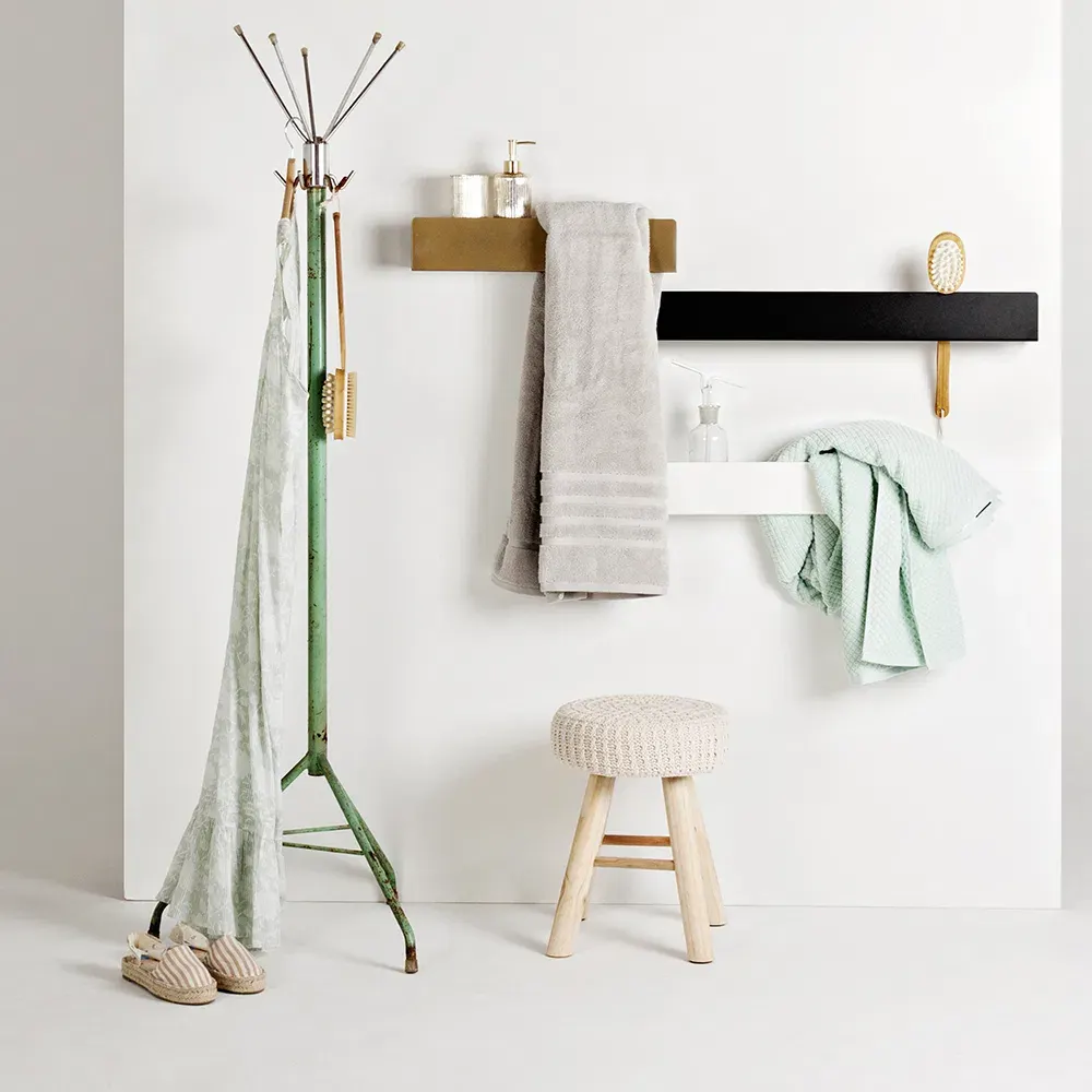 Polica LANDA HANG 70 – bijela — lifestyle prikaz