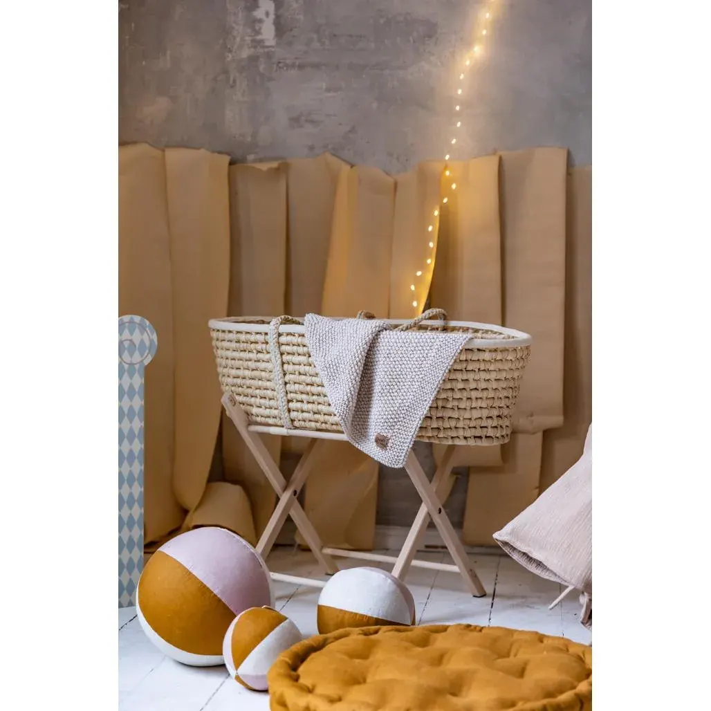 Senzorna dekica Srebrna, 70x50cm — lifestyle prikaz