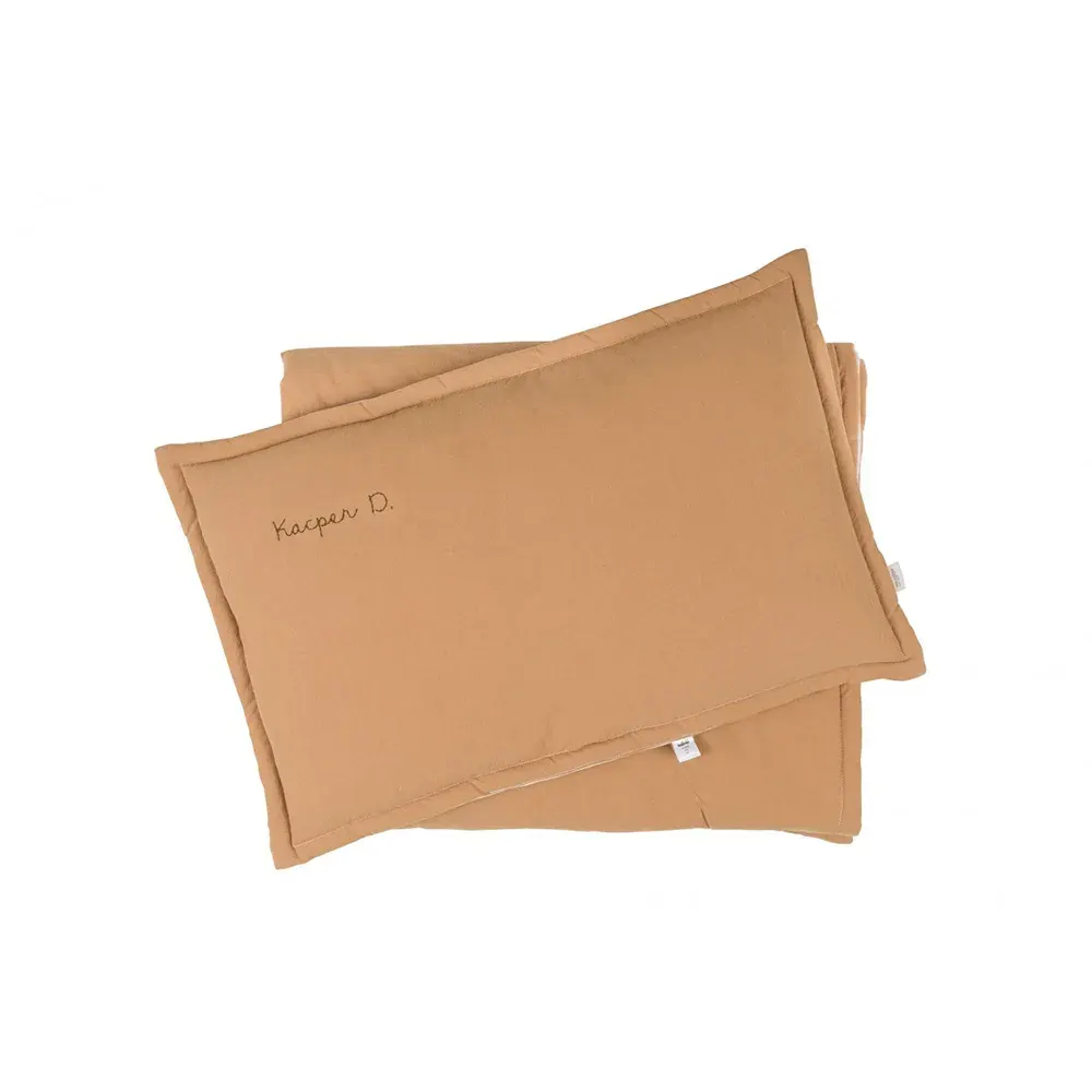 Personalizirani Set Posteljine Prani Pamuk Kamel 140×110 — stražnji prikaz