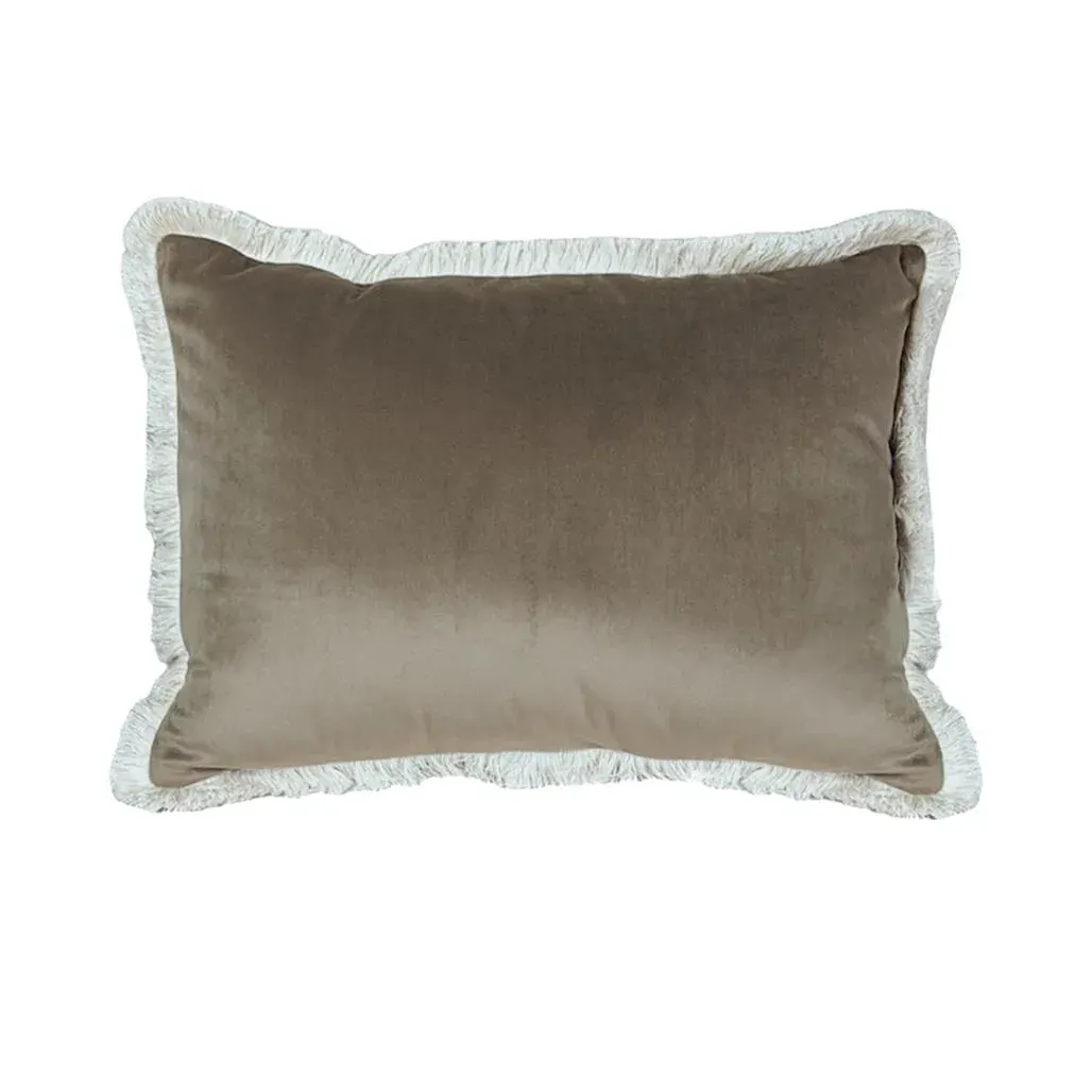 Pillow Delux With Fringles Latte
