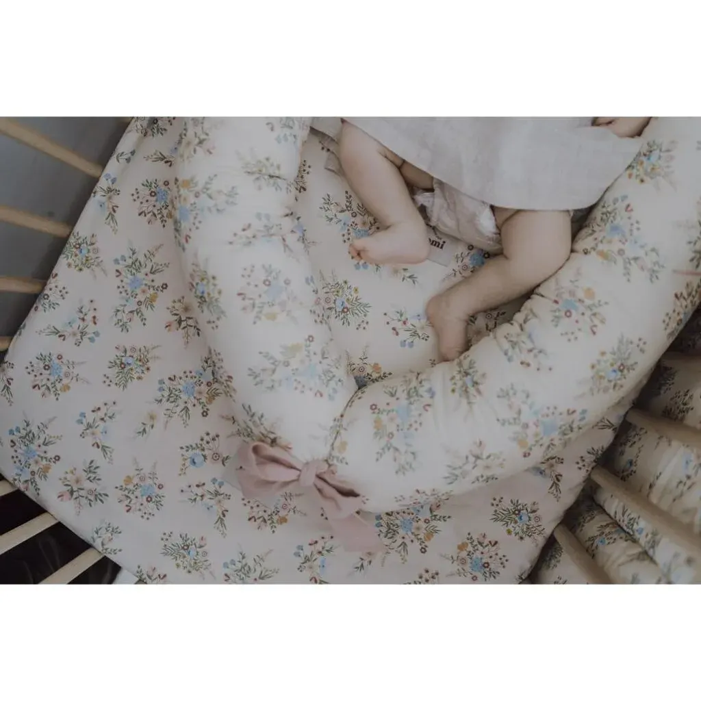 Gnijezdo za Bebe Blooming Meadow Višebojno — slika 7