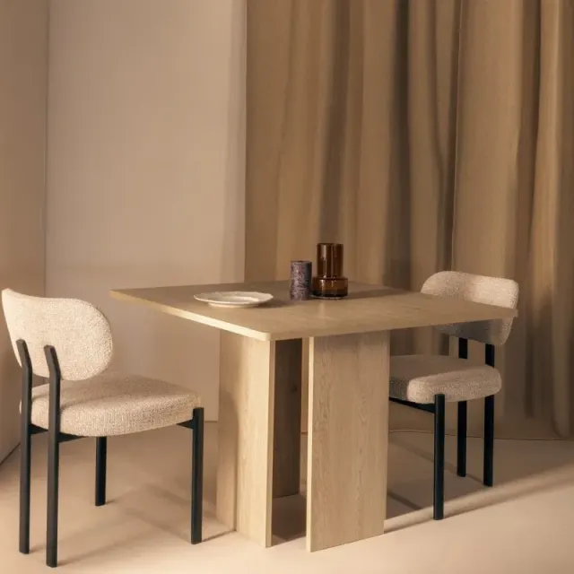 Blagovaonski stol Asper Cremona, hrast | V&B Casa