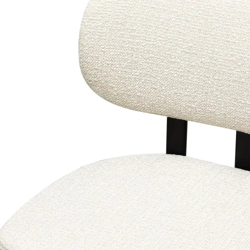 Tapecirana stolica Flara, crna — lifestyle prikaz