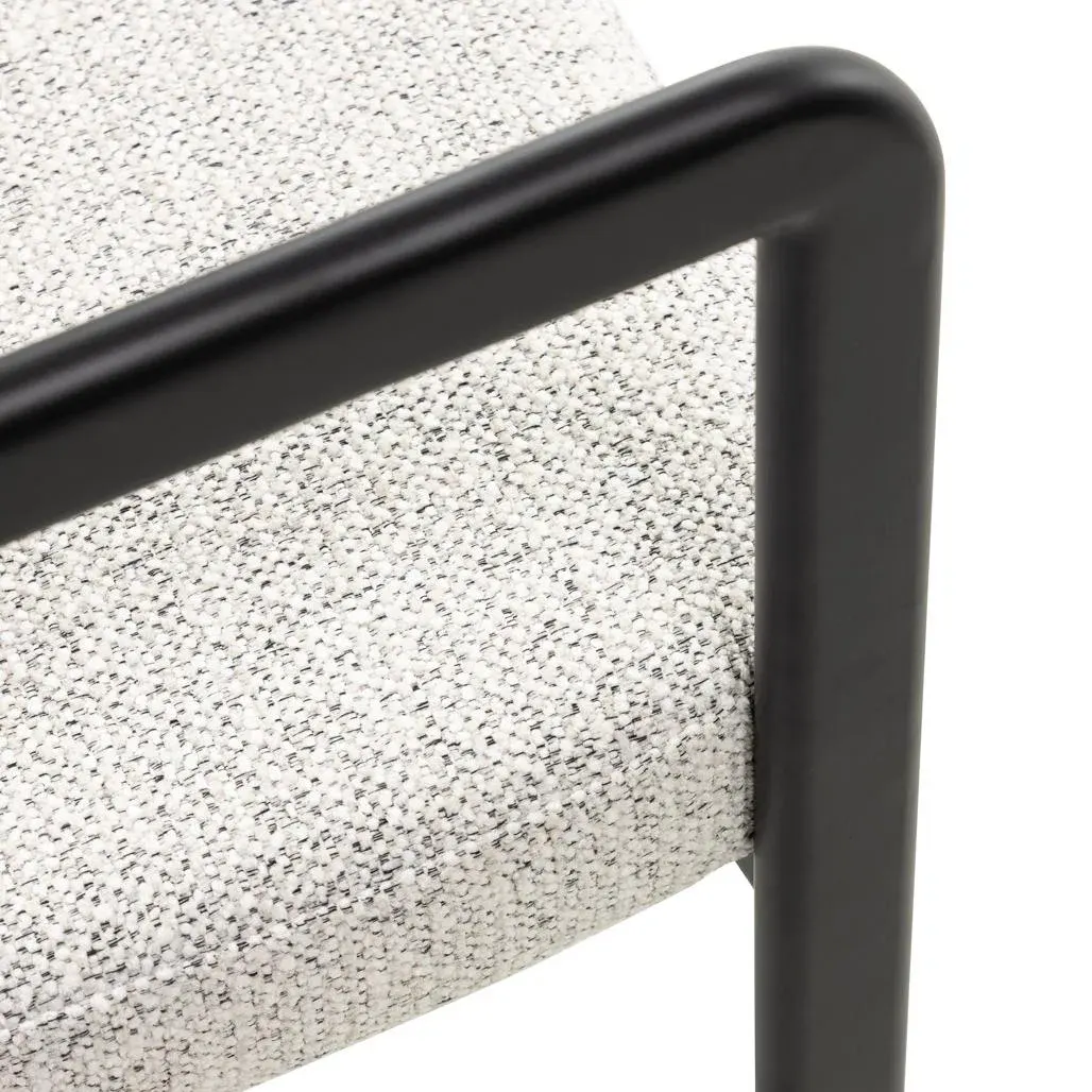 Tapecirana stolica Flaire, svijetlo siva — lifestyle prikaz