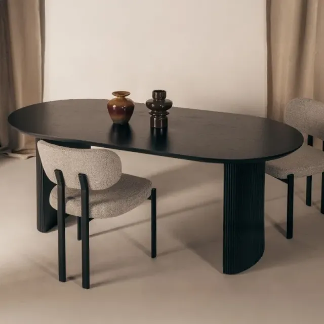 Blagovaonski stol Rizio Black, crna | V&B Casa