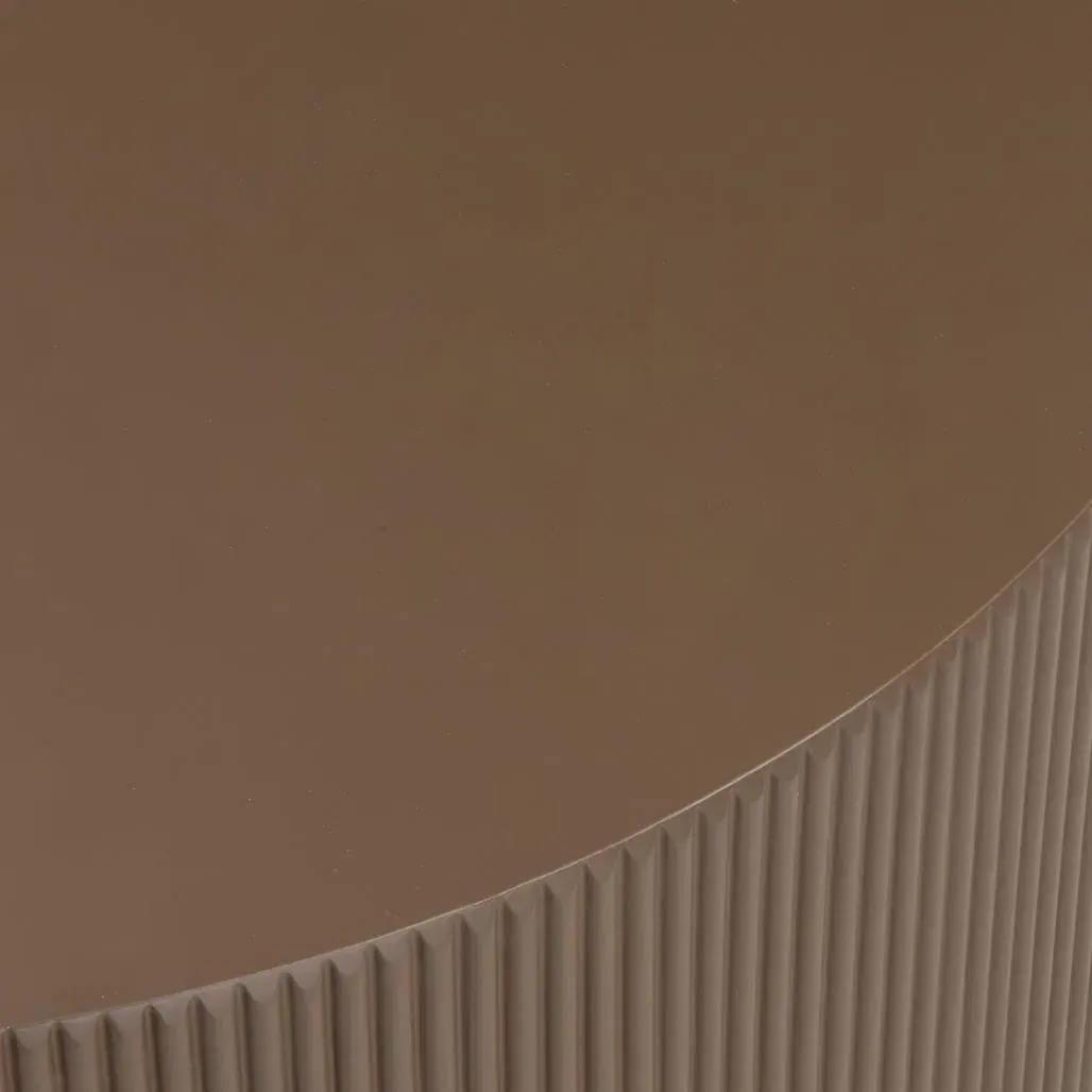 Klub stol Ryu, moka — detalj