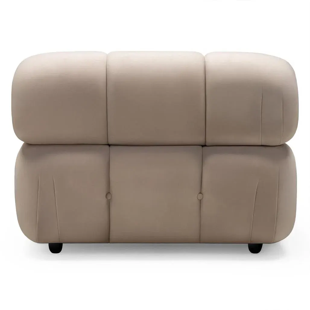 Sofa Urbanique, svijetlo bež — stražnji prikaz