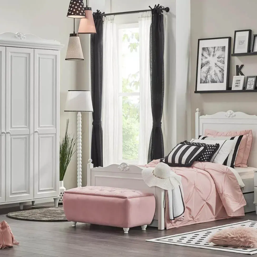 Lora Pinky luster — bočni prikaz