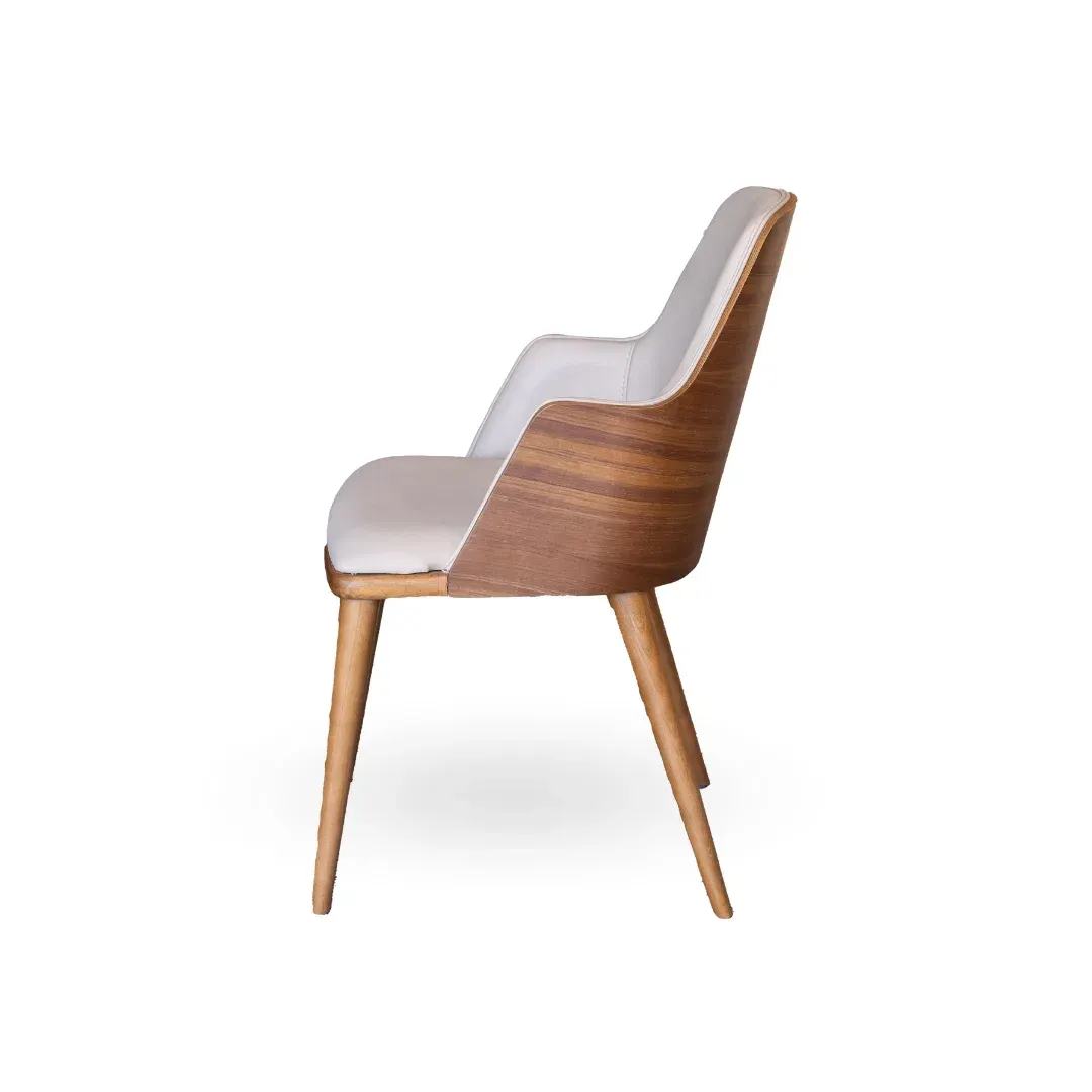Stolica Paris Plus — lifestyle prikaz