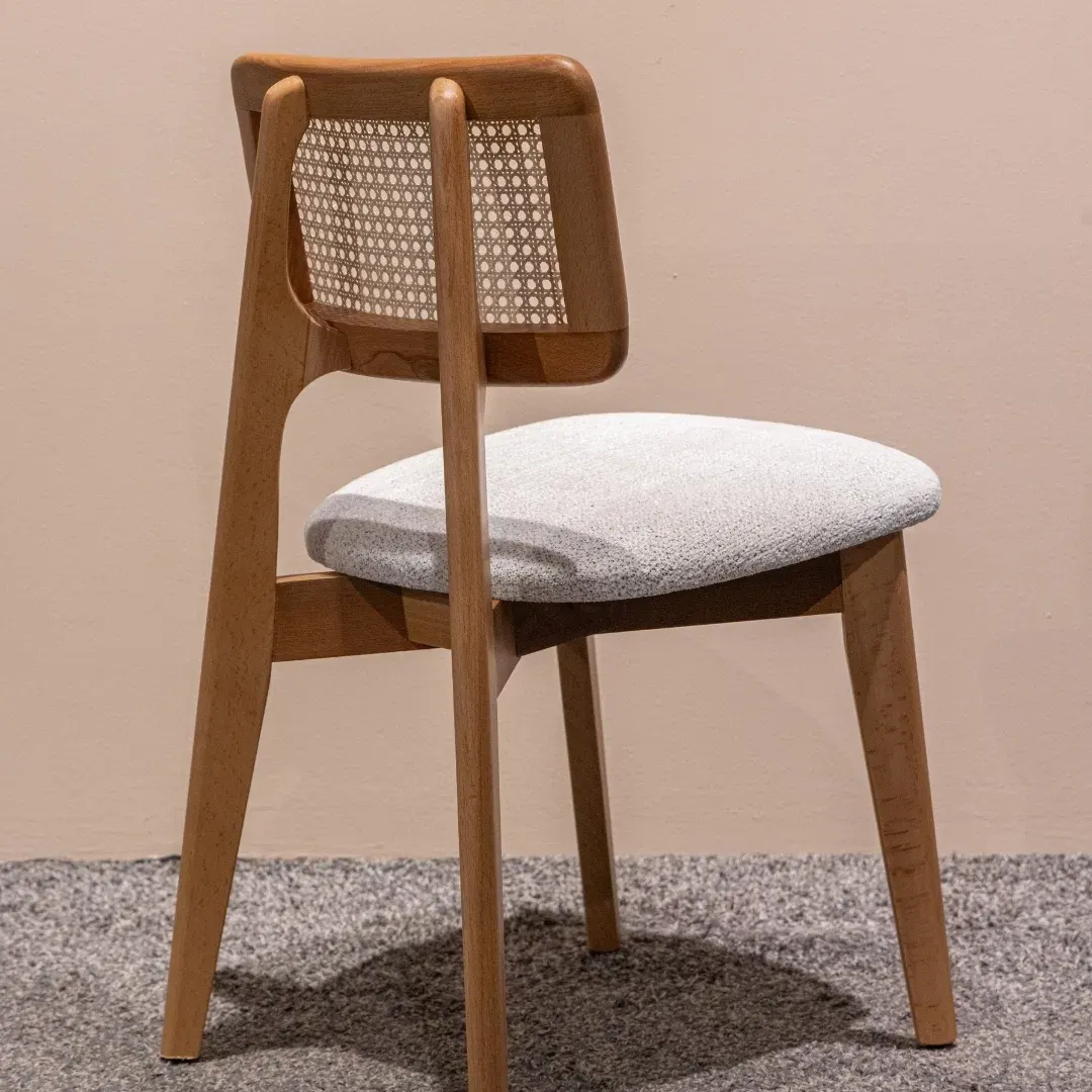 Stolica Pelit — lifestyle prikaz