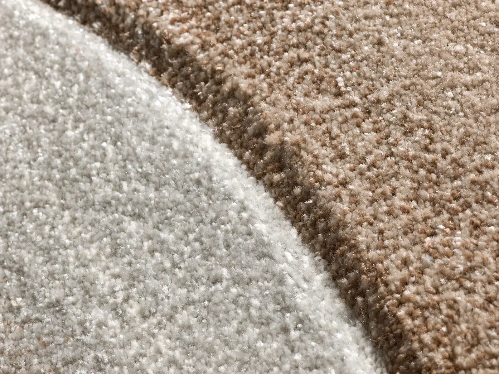 Tepih BADET 40126 bež, 080×150 cm — stražnji prikaz