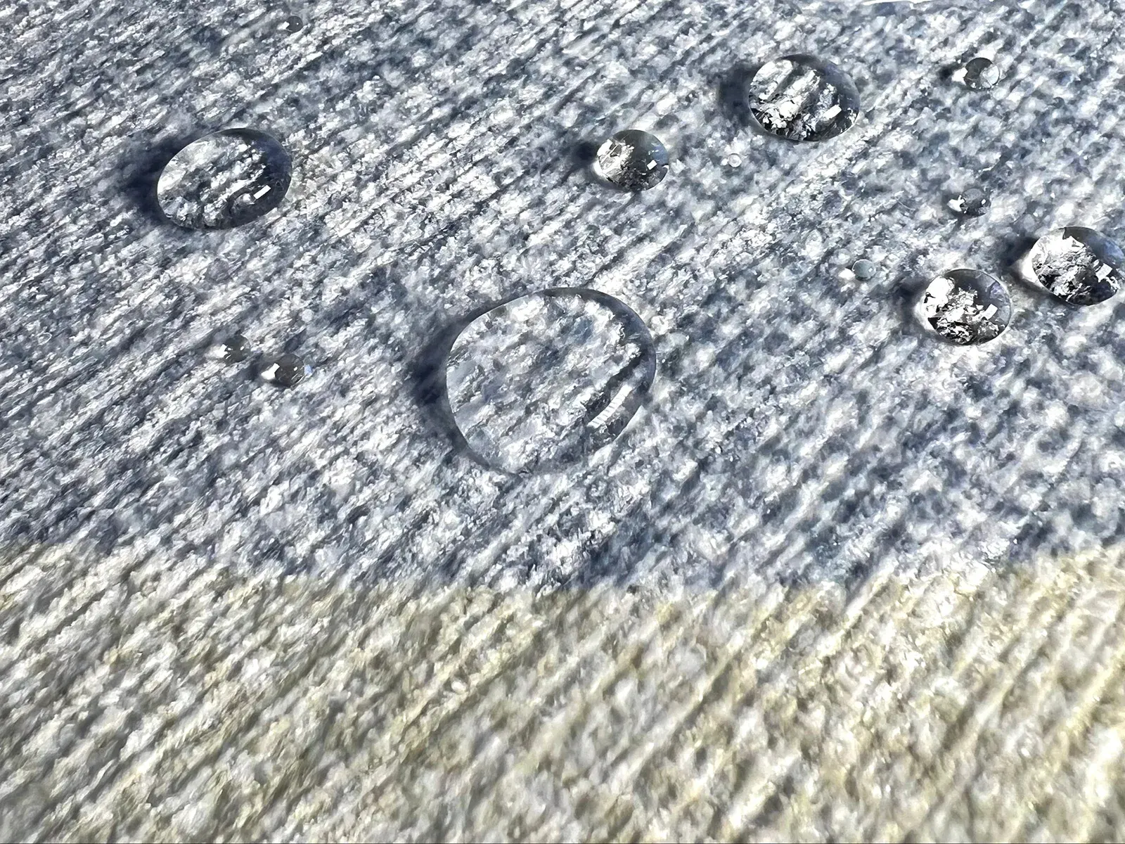 Tepih CANDY 24063 krem, 120×120 cm — stražnji prikaz
