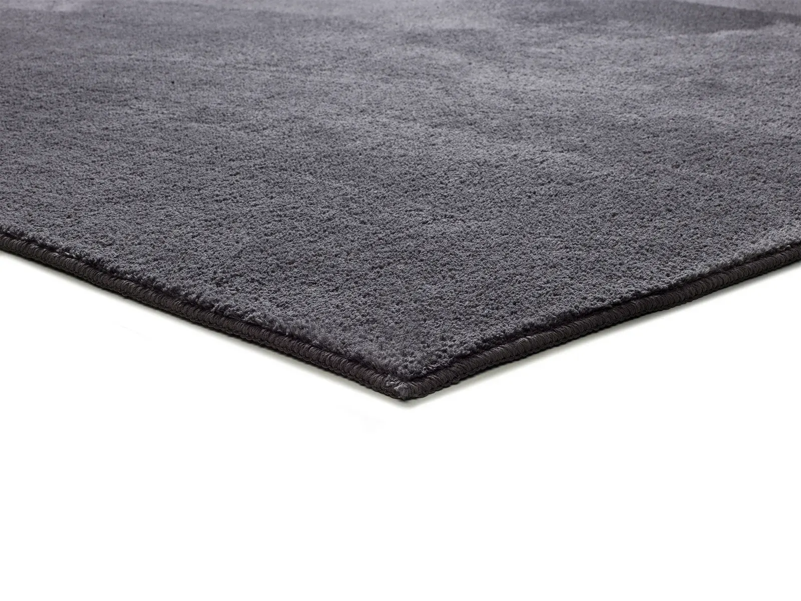 Tepih CORALINE LISO antracit, 060×100 cm — bočni prikaz