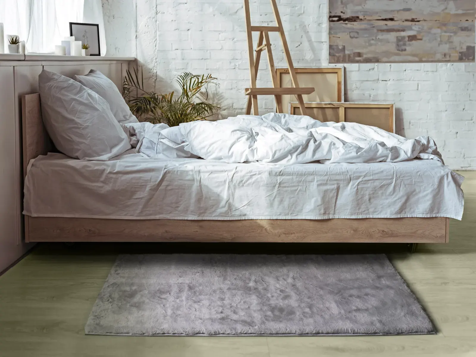 Tepih FOX LISO CAMA srebrna, 080×150 cm — stražnji prikaz