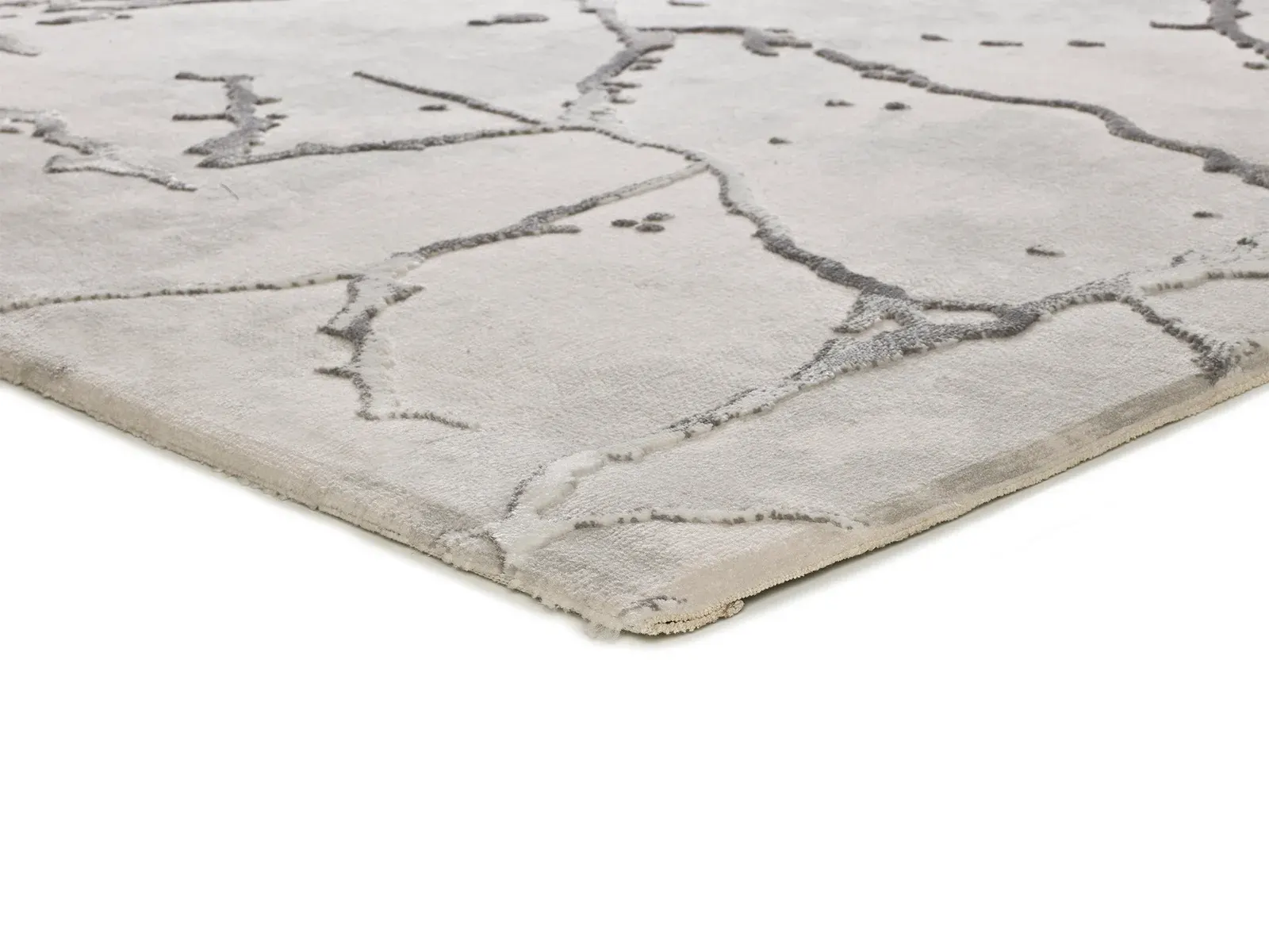 Tepih ORIS 35 srebrna, 077×150 cm — bočni prikaz