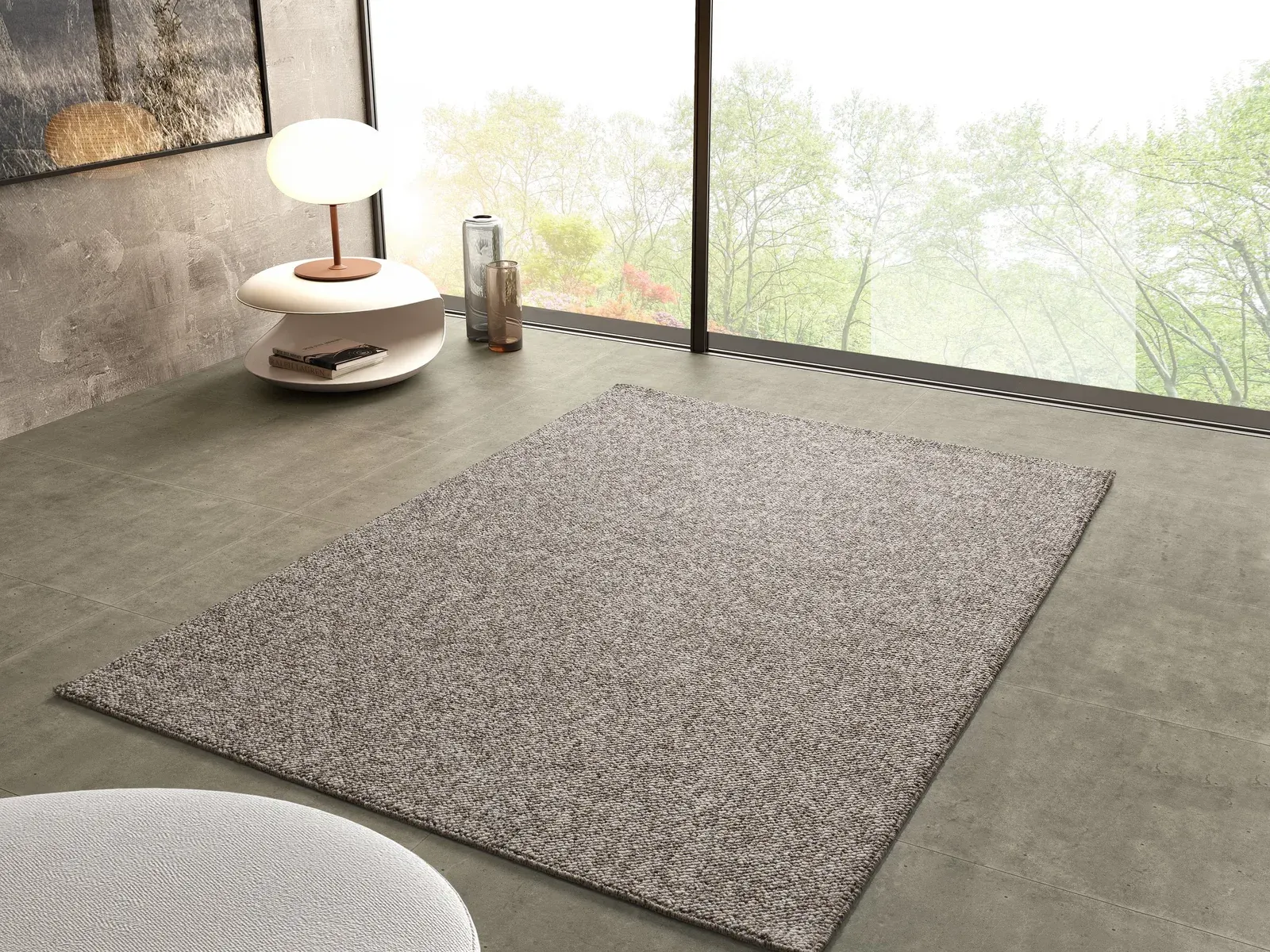 Tepih PETRA LISO siva, 080×150 cm — lifestyle prikaz